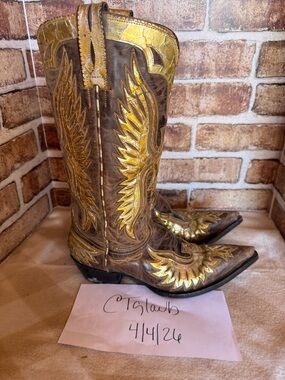 Old Gringo Tan and gold vintage eagle  boots